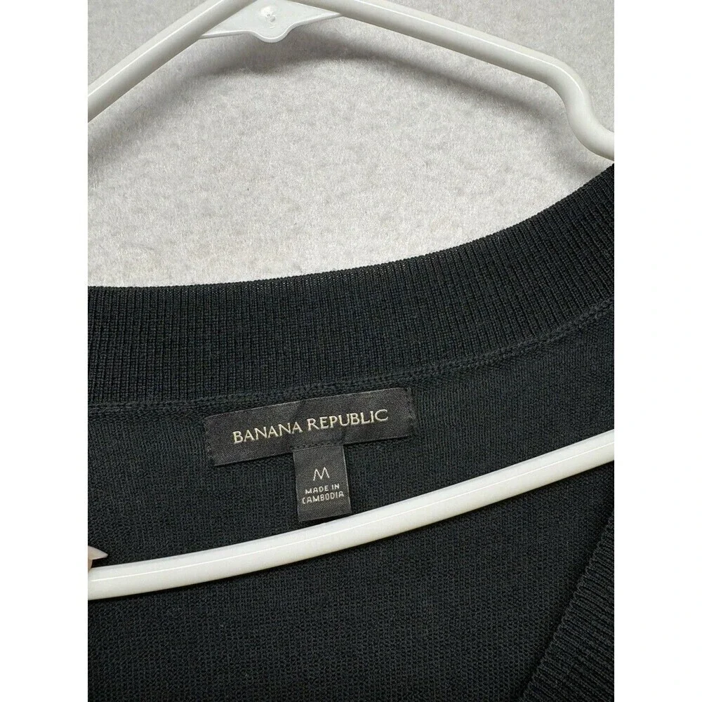 Banana Republic Jumper Mens Medium Black 100% Merino Wool V Neck Knit